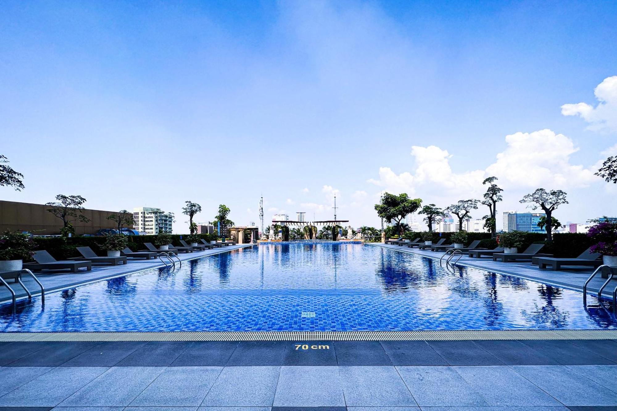Trillium Apartment - Cozy And Bright Downtown Surabaya By Le Ciel Hospitality Extérieur photo