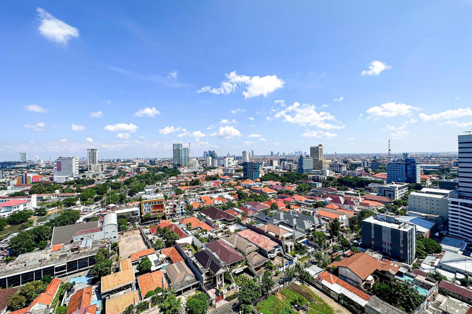 Trillium Apartment - Cozy And Bright Downtown Surabaya By Le Ciel Hospitality Extérieur photo